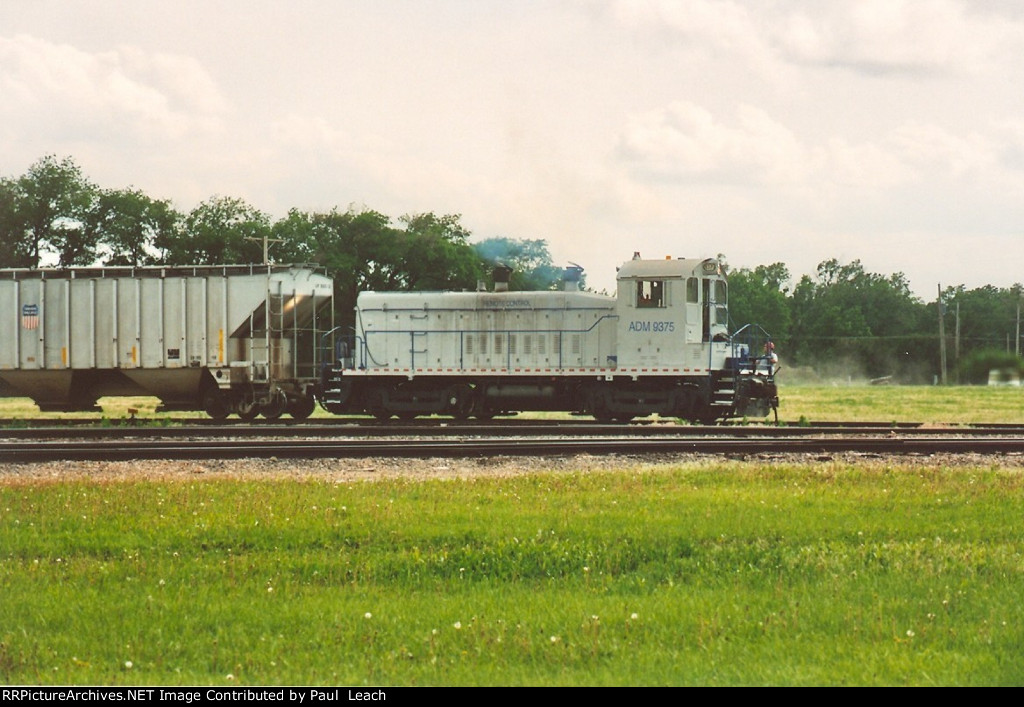 Shuffling grain cars around